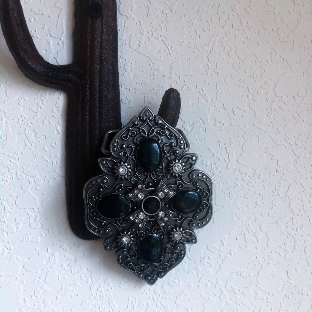 ✨BOGO Belt buckle.